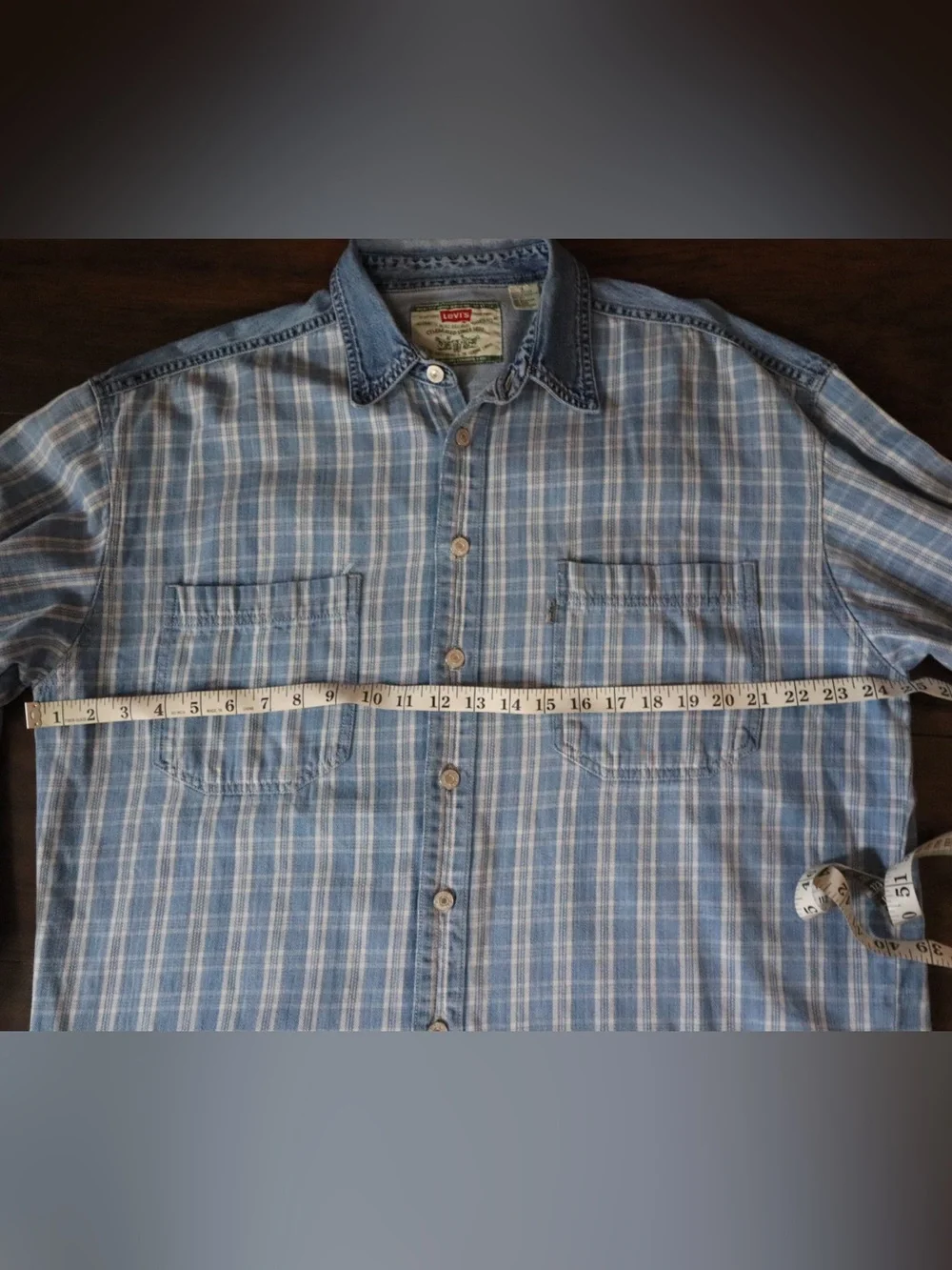 90s Levi's Light Blue Plaid Button-Up Shirt